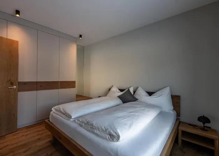 Tschuppina Schiess * Breíl